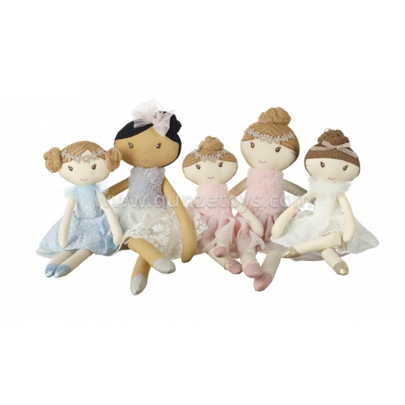 FASHION DOLL