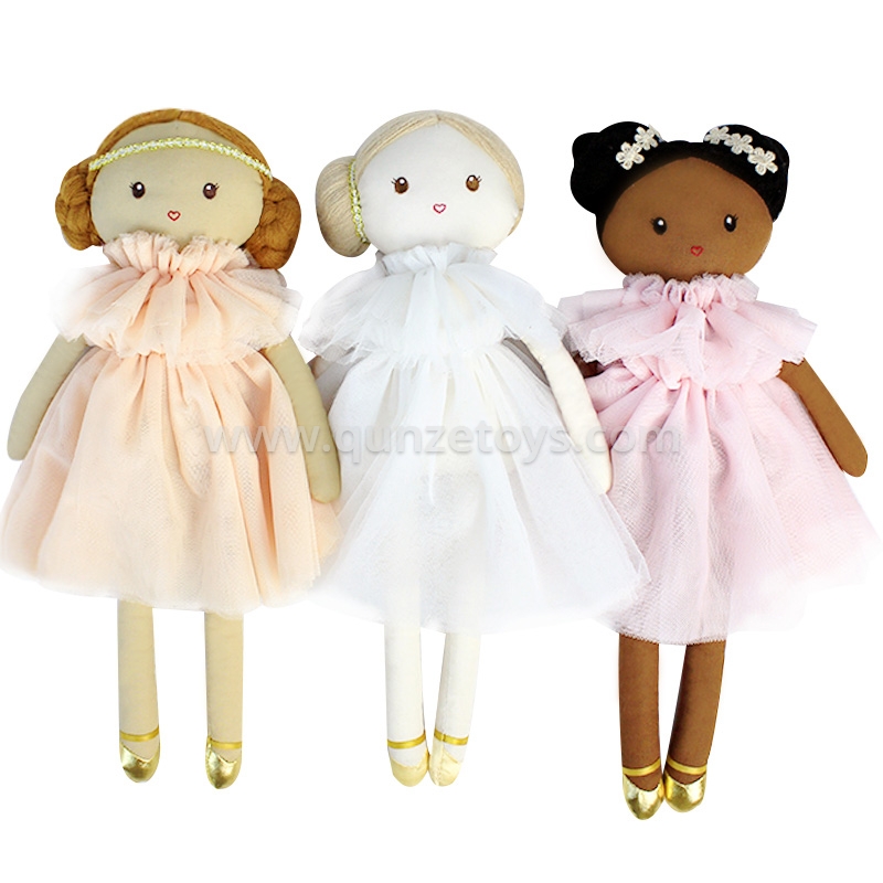 FASHION DOLL
