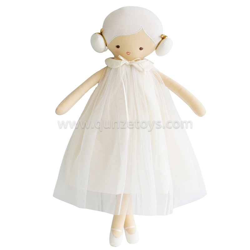 FASHION DOLL