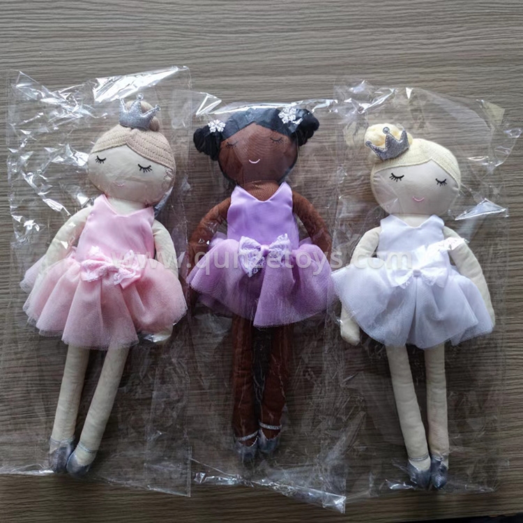 FASHION DOLL