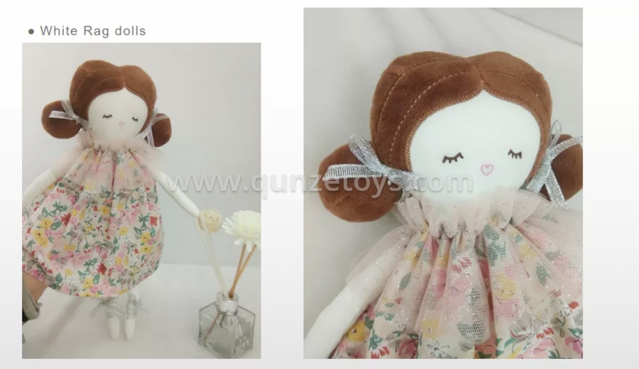 Plush pet toys 