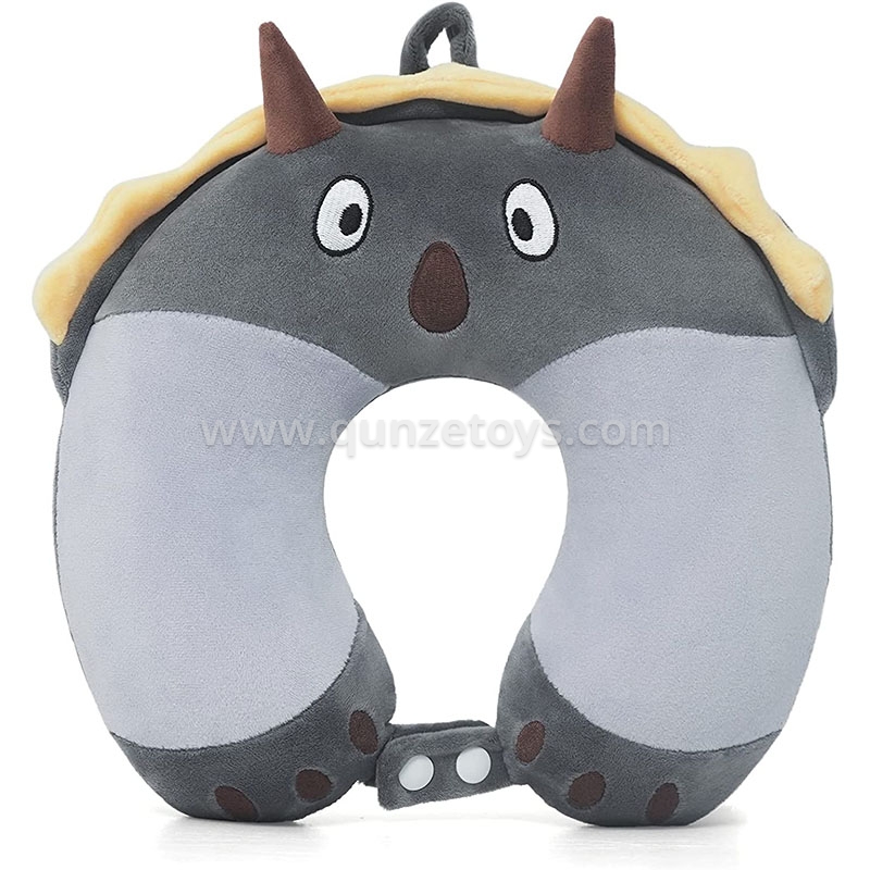 Plush Pillow18